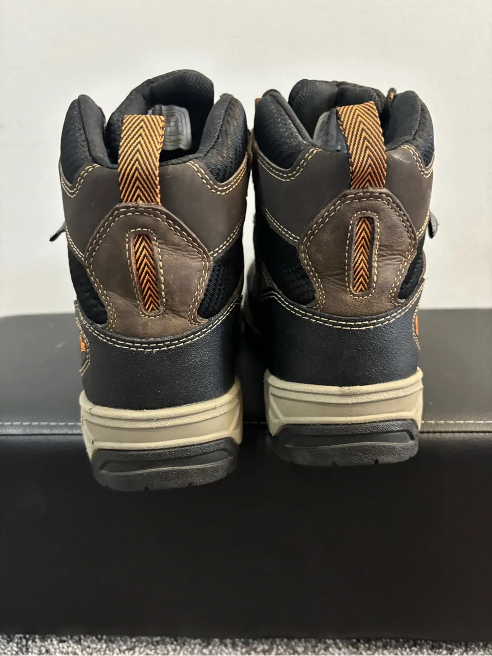Danner Field Ranger Men's Brown leather Work Hiker Boots with Orange Accents EUC